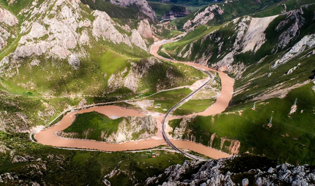 青海发现大规模罕见地貌奇观,青海现七彩流沙奇观