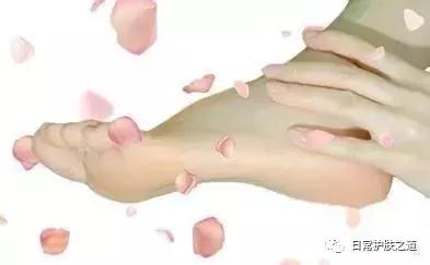 脚底死皮很厚又硬,脚底死皮又厚又硬怎么去除