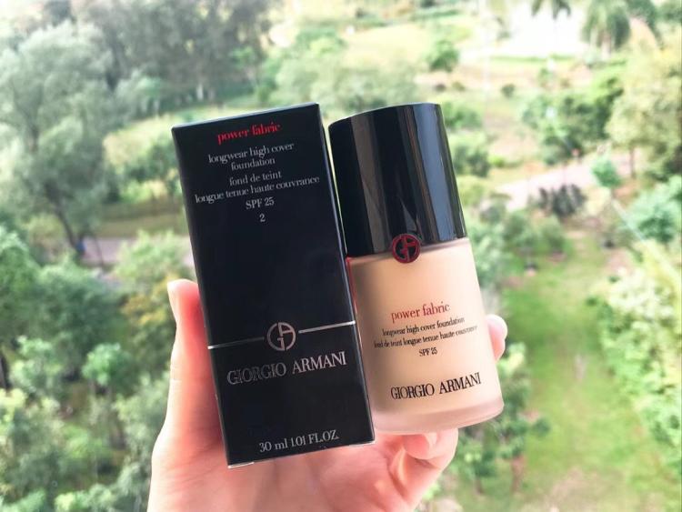 选择自己适合的肤色的粉底液,肤色天生粉底液测评