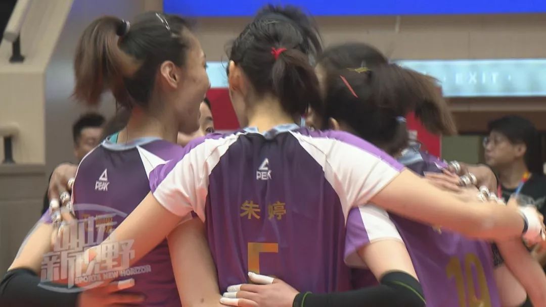 天津冠军领跑,冠军天津投掷