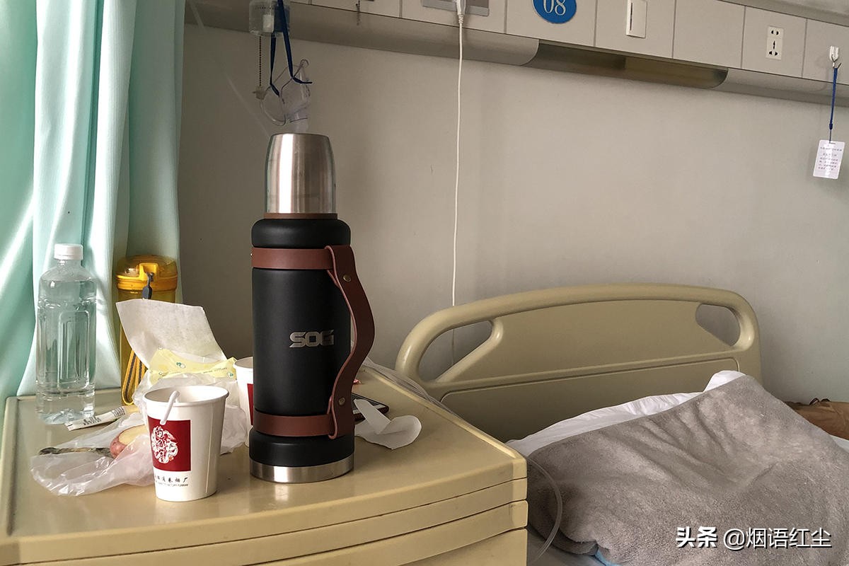 户外饮水保温，畅销3年的SOG索格自驾壶依然是首选