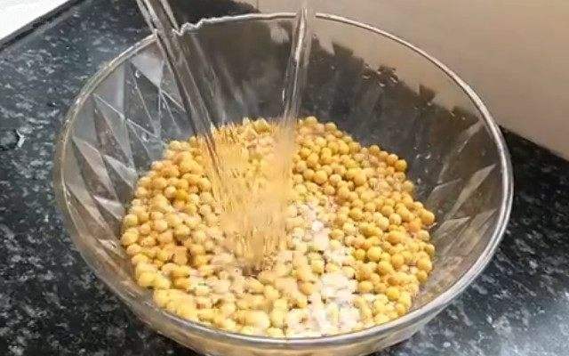 养花粪肥味道太大怎么办,室内养花用有机肥