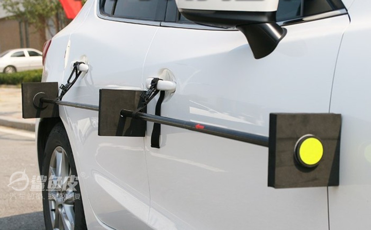 汽车开门磕碰的凹陷该如何处理,汽车车门有凹陷怎么处理