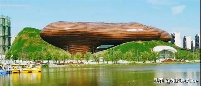 高楼大厦并不能代表什么,高楼大厦不代表发达吗