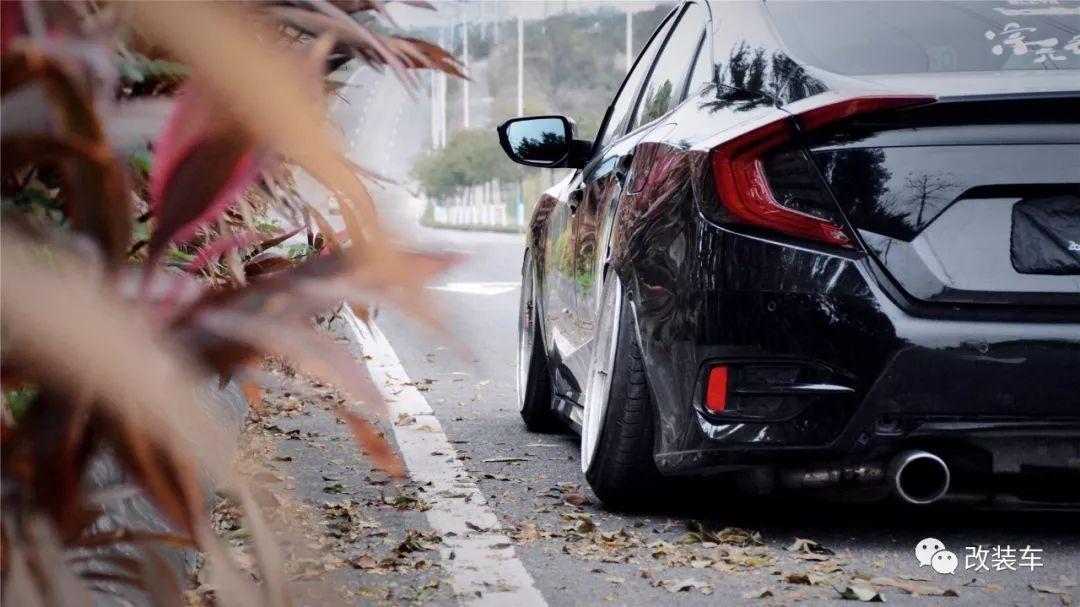 我不再是秒天秒地的10代思域,而是不务正业的手动玩家!