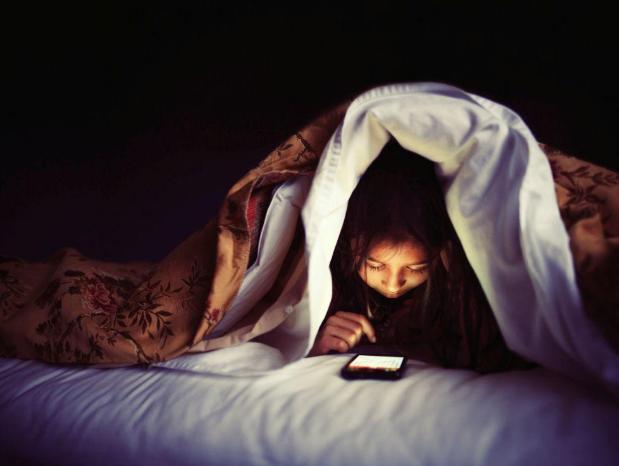 帮闺蜜带了罐奶粉,给我的钱是打折价,我回了一句话后,被拉黑了