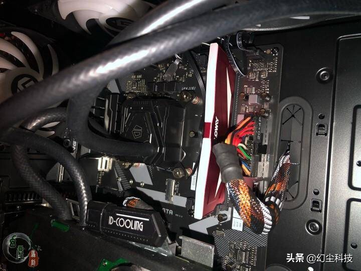 等等*党**的胜利,内存条价格继续暴跌,16G的RGB灯条339元