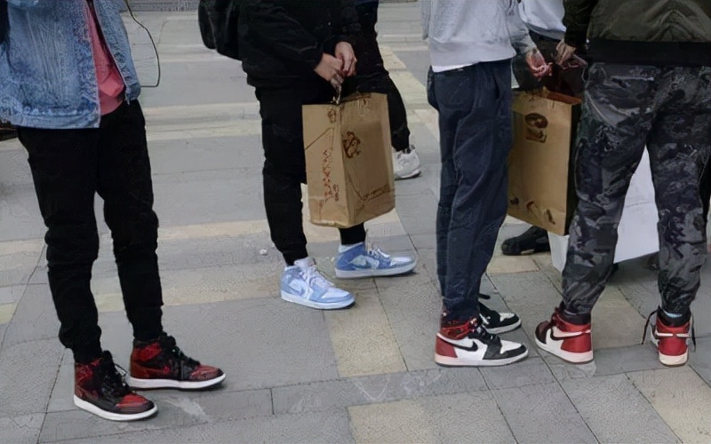 买鞋子尺码小了咋办,买鞋子尺码大小的讲究