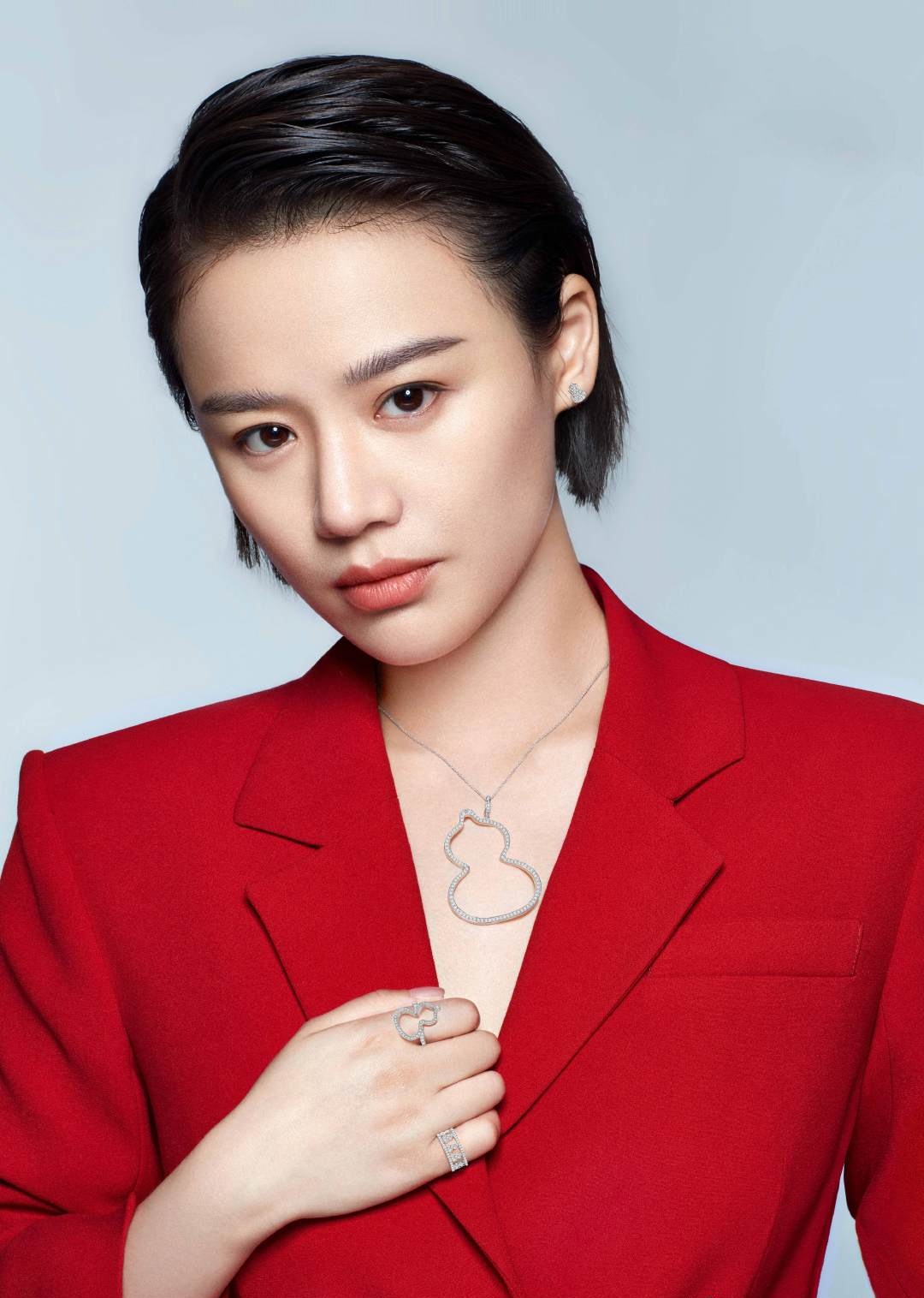 麒麟珠宝和谢瑞麟哪个好,香港金麒麟珠宝怎么样