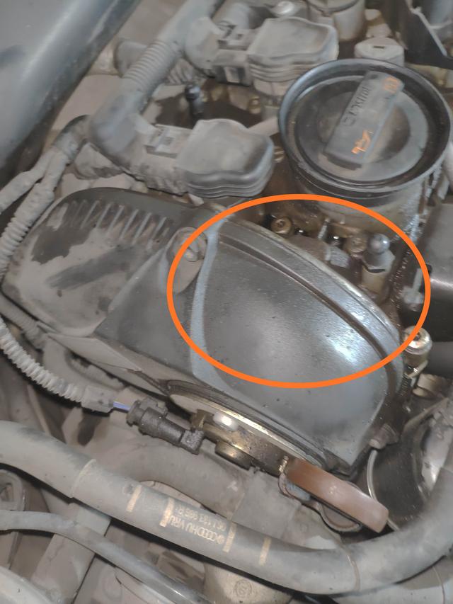 尚酷发动机渗油修下多少钱,发动机渗油严重图片