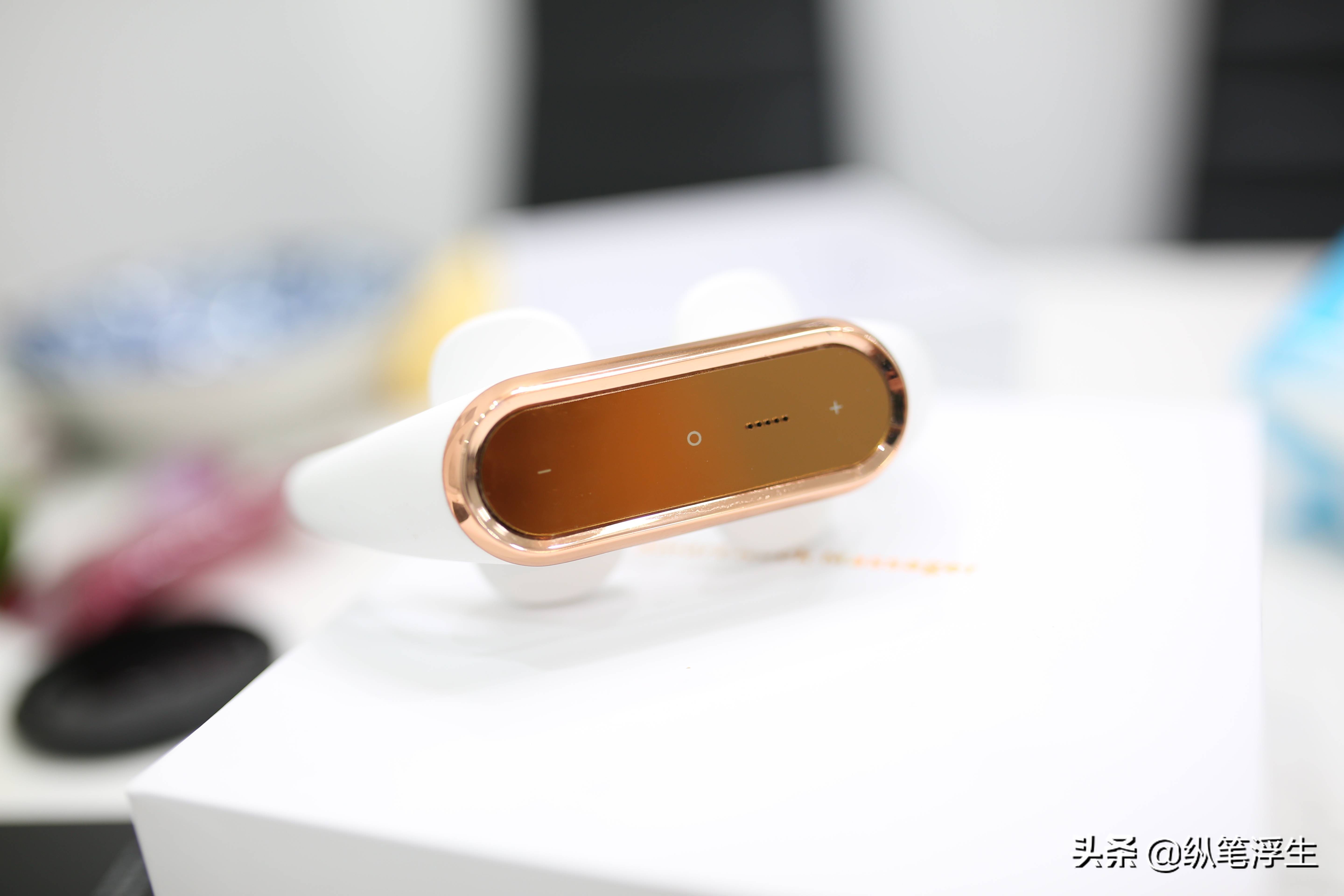 电脉冲、热敷按摩*管双**齐下：人与物AM2011颈椎按摩器测评