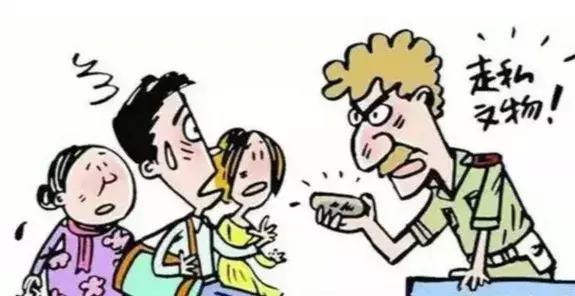 出国千万别帮人带东西,出国留学千万别带这些东西