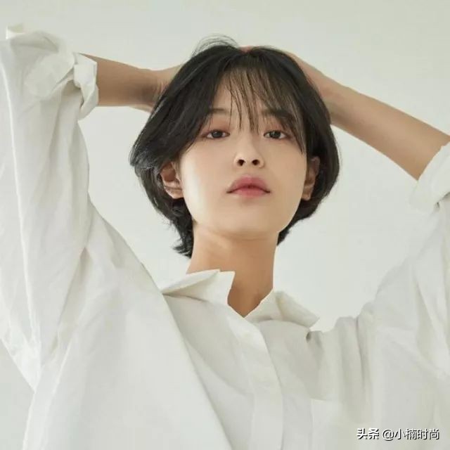 圆脸女孩快看!氧气刘海、不败短鲍伯,换对发型就像整形