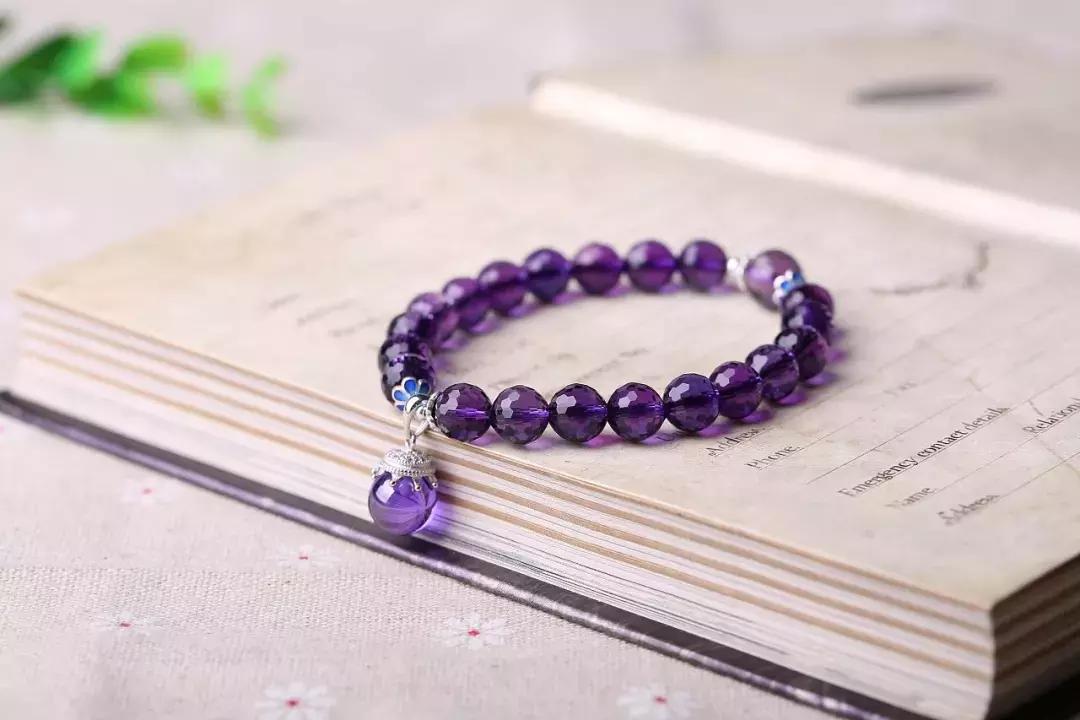 紫水晶和酒神,酒神紫水晶