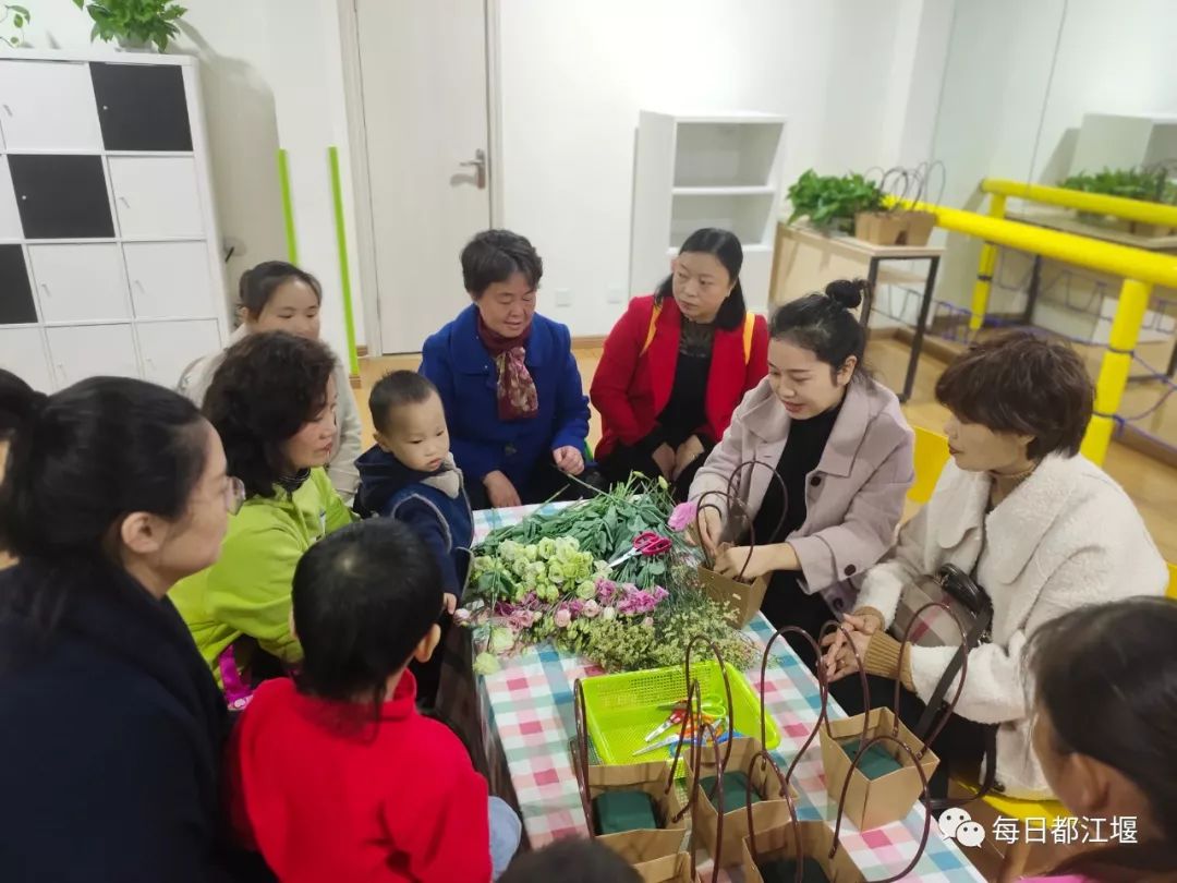 都江堰市幸福镇银杏街道,社区儿童之家都江堰