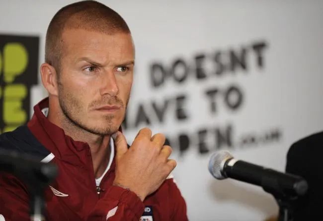 贝克汉姆最适合的发型,2001贝克汉姆寸头视频