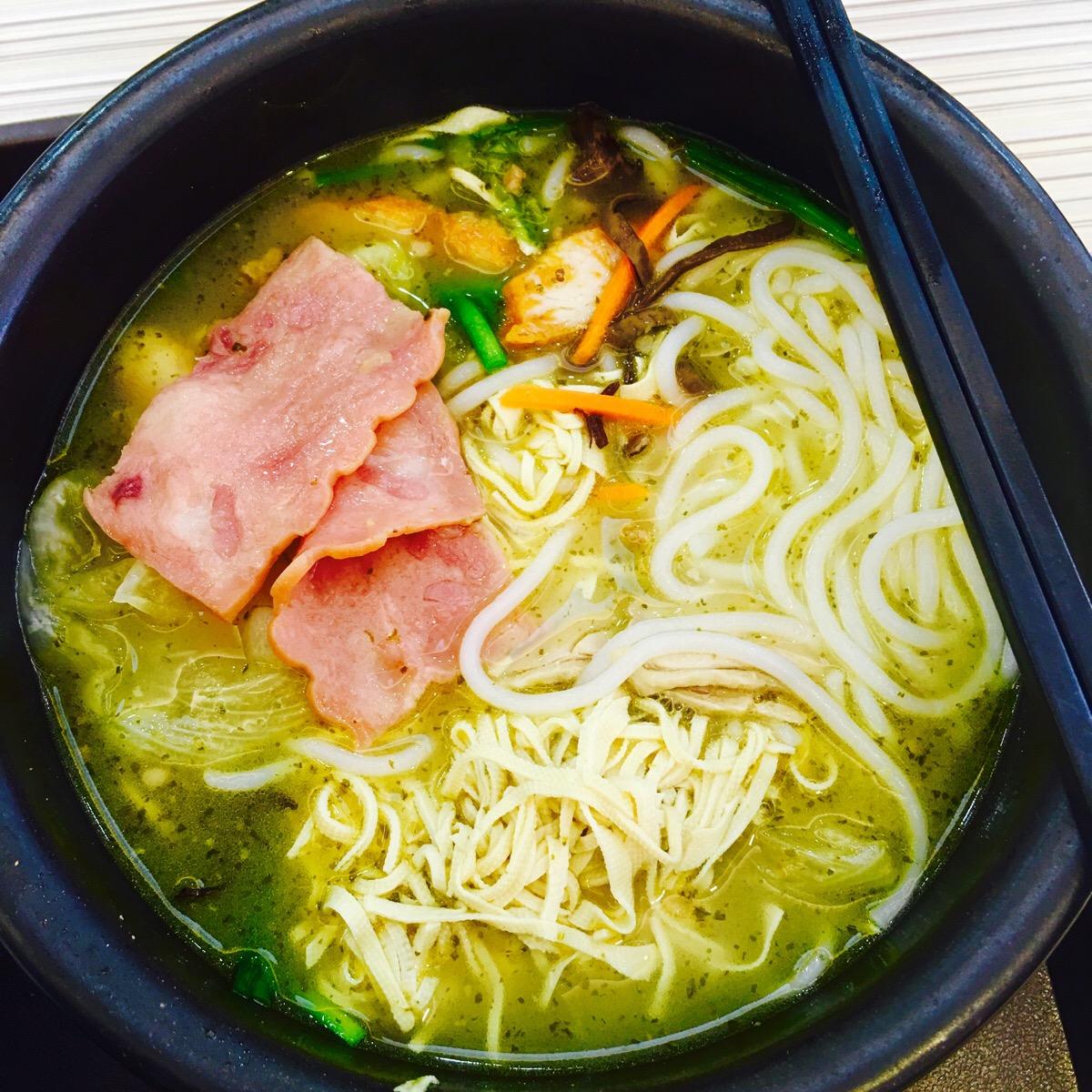 商用鸡汤砂锅米线汤料配方,保定砂锅鸡汤米线