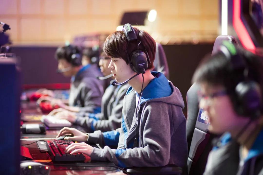 世预赛40强赛国足vs关岛阵容,环球体育足球比分