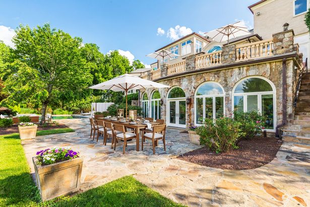 泰森真的没钱了吗,泰森现如今的住所