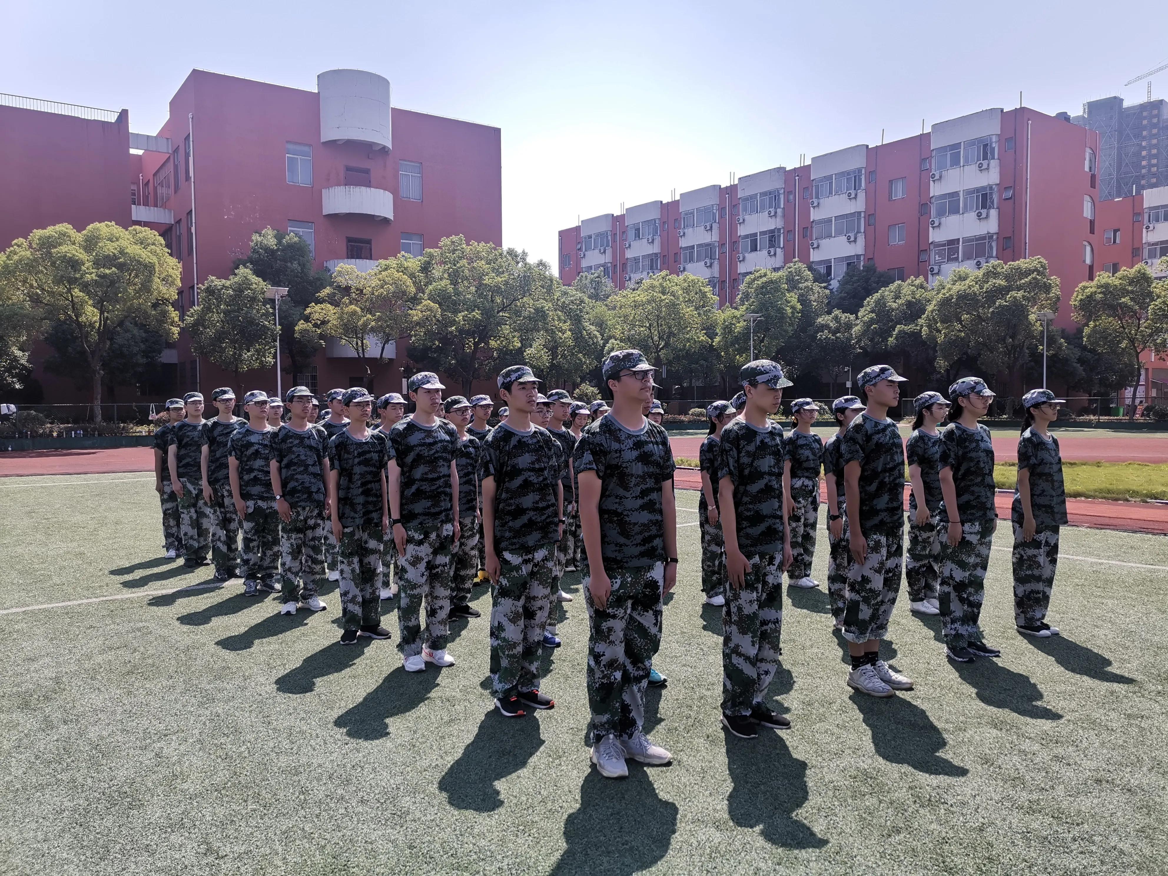 军训日记加图,军训红十字日志