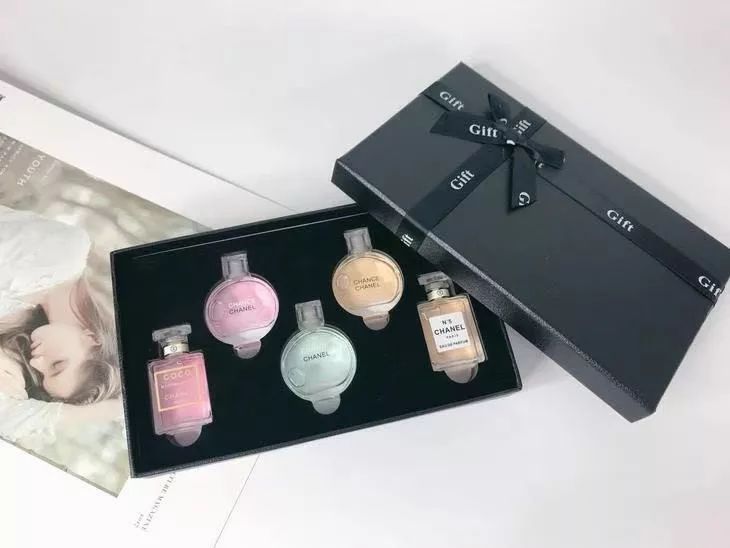 200块能买到什么香水,两百左右的香水斩男斩女