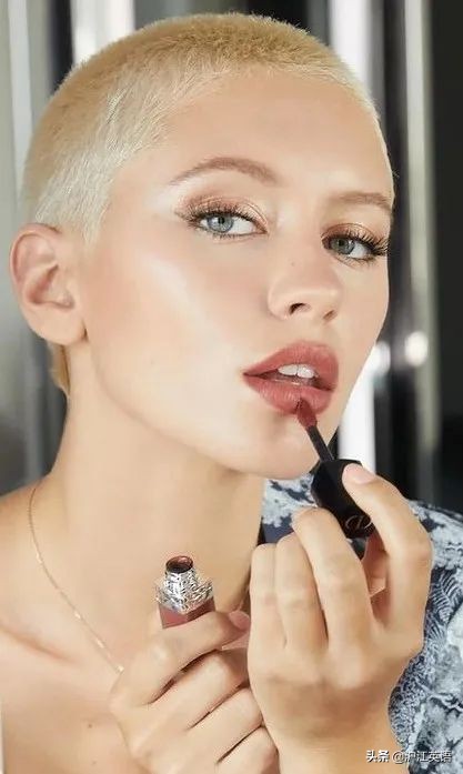 裘德洛颜值巅峰照片,裘德洛颜值巅峰年龄