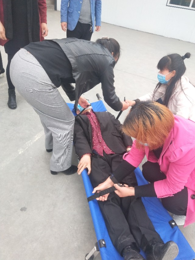 水汶镇中心小学防暴反恐演练,城关第二小学反恐防暴演练