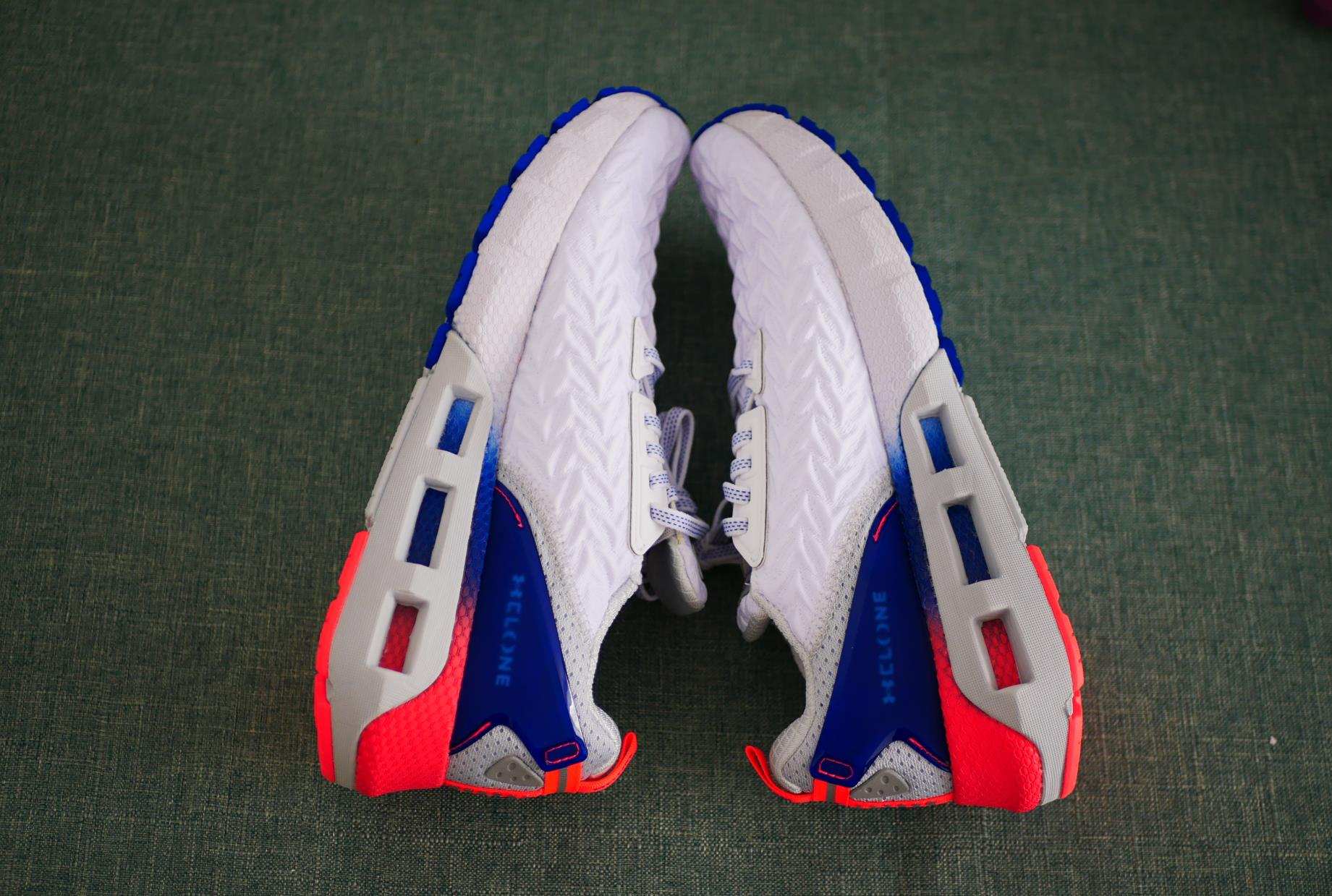 始于颜值忠于品质雷克萨斯,始于颜值忠于舒适鞋子