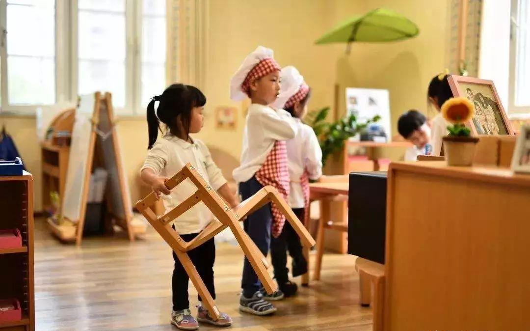 3岁的孩子很倔强固执怎么办？妈妈别担心，也许是孩子敏感期到了