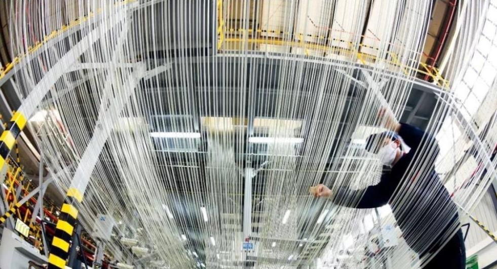 材料中的黄金！被日本“卡脖子”的碳纤维，中国是如何突破的？