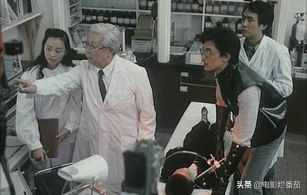 男孩出生就有记忆电影,男孩出生就带电电影