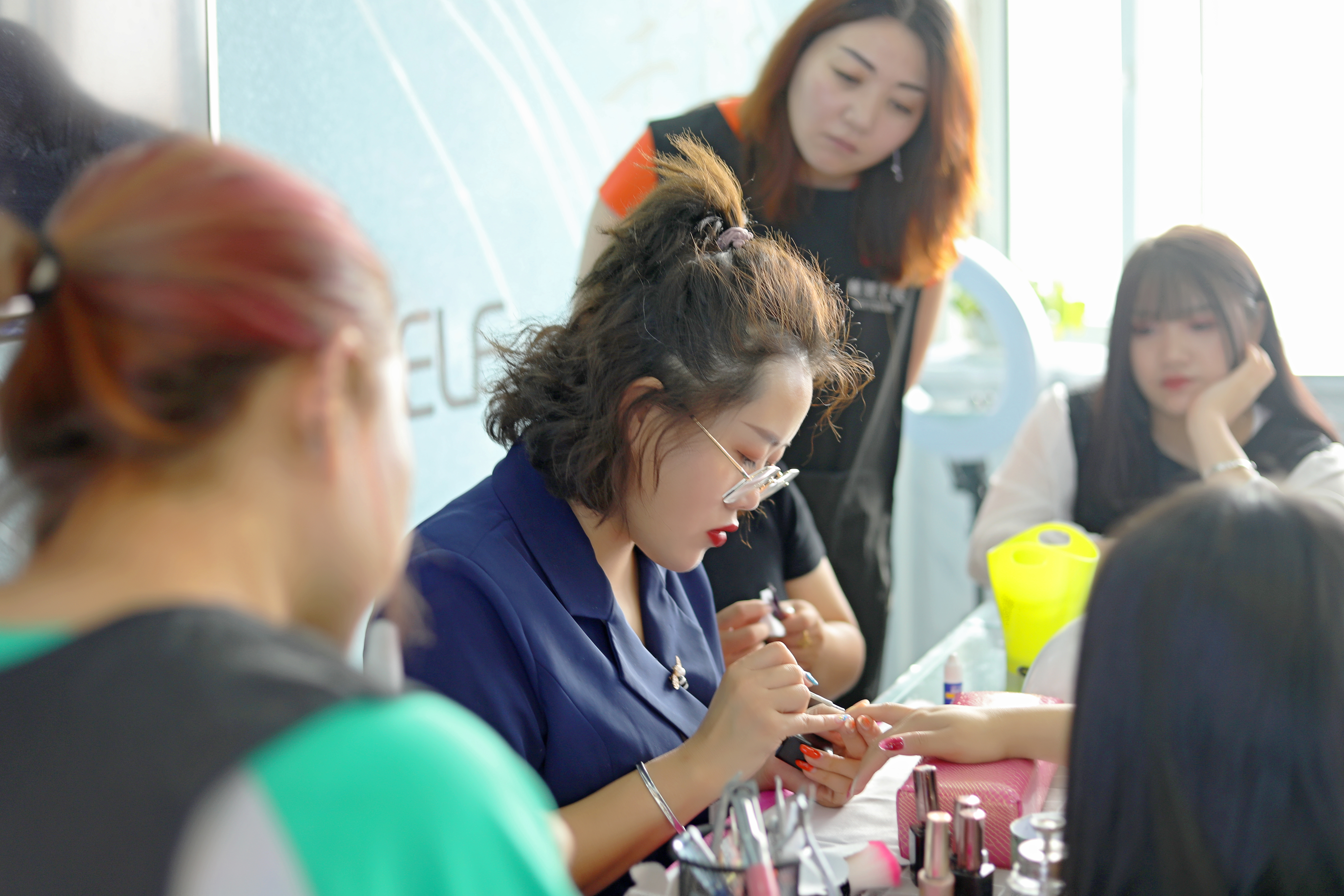 新手入行如何成为美甲师,2年美甲经验