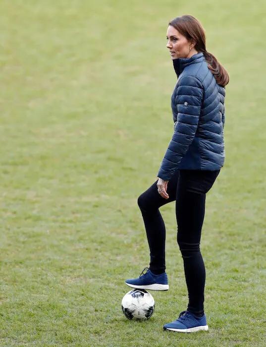 凯特王妃有什么鞋,凯特王妃穿的最漂亮的鞋