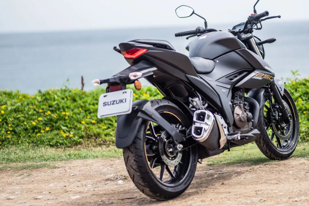 2020款全新铃木gixxer250sf,铃木gixxer250-sf