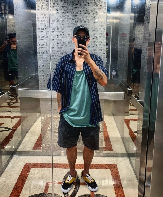 余文乐被评最会穿衣的男明星,余文乐年轻颜值巅峰穿搭