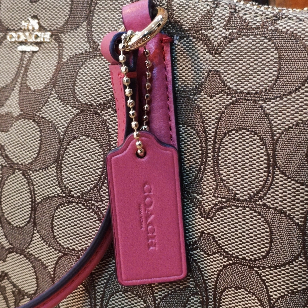 蔻驰经典款马鞍包,蔻驰时尚轻奢包