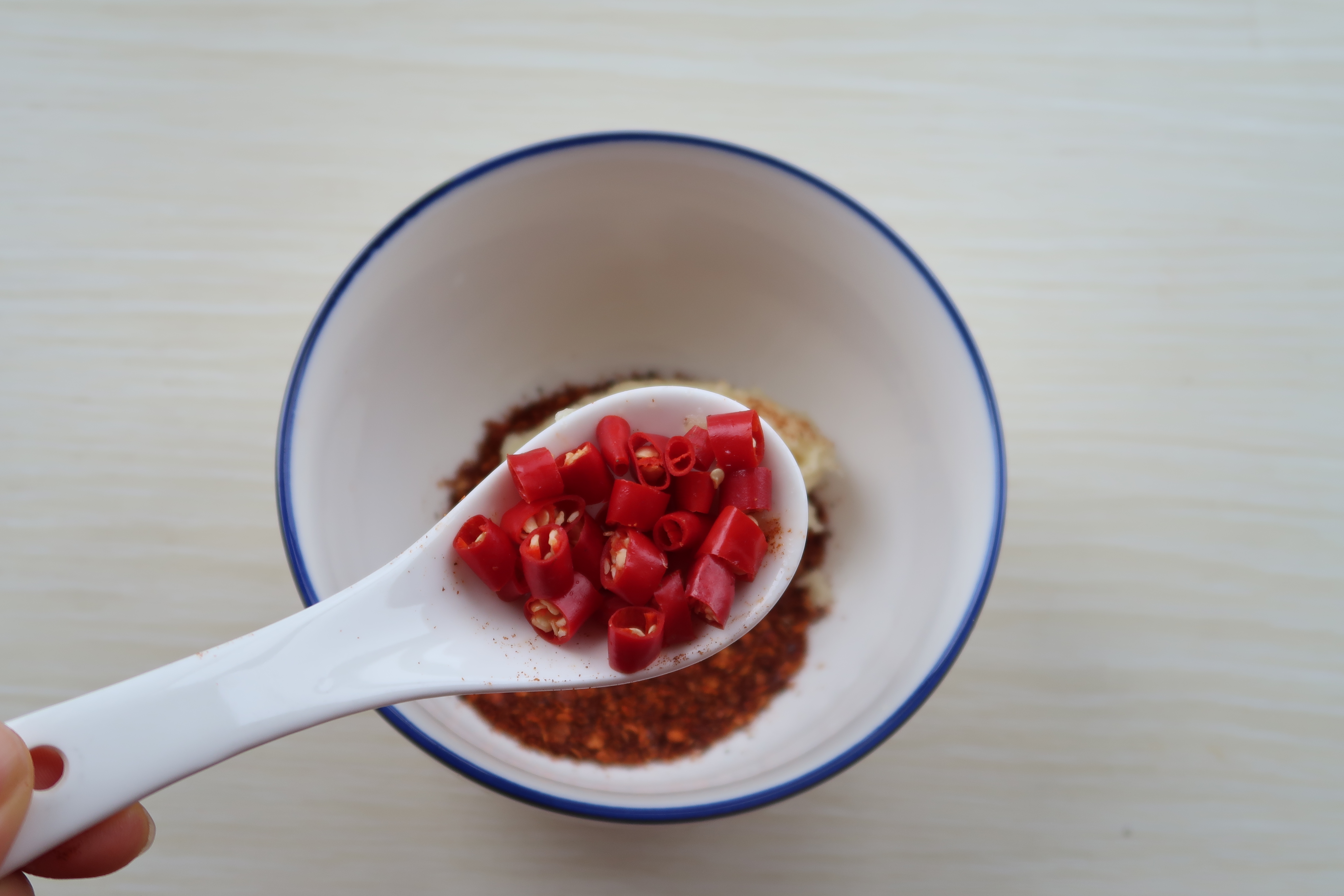 简单的万能烧烤酱料的做法,烧烤店烧烤酱汁怎么调