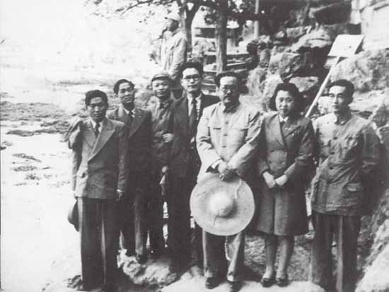 *党**的骆驼任弼时:一生有三怕为人民公而忘私