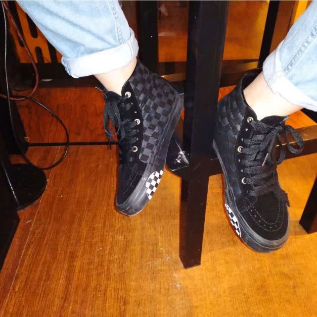 珍惜你的女孩和Vans