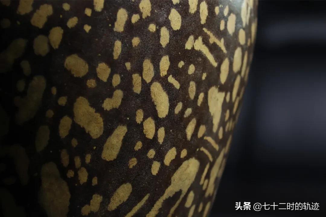 瓷器拍卖会现场视频,拍卖史上最高成交价瓷器