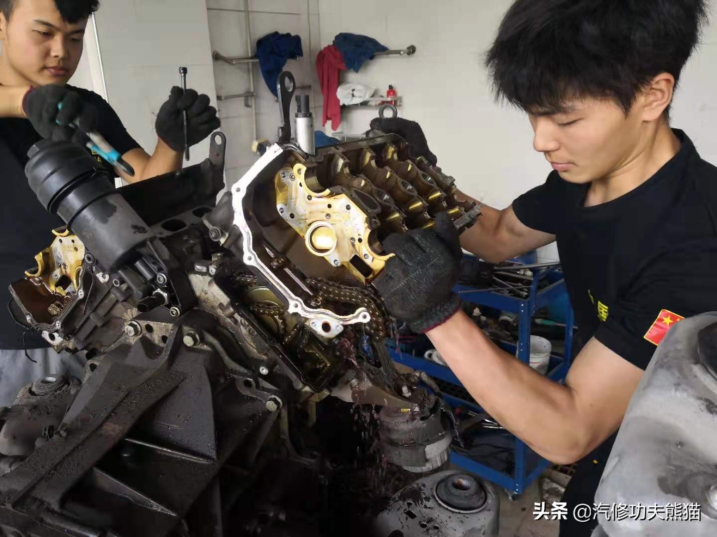 16万km的奥迪a62.0t烧不烧机油,13款2.0t奥迪a6l烧机油