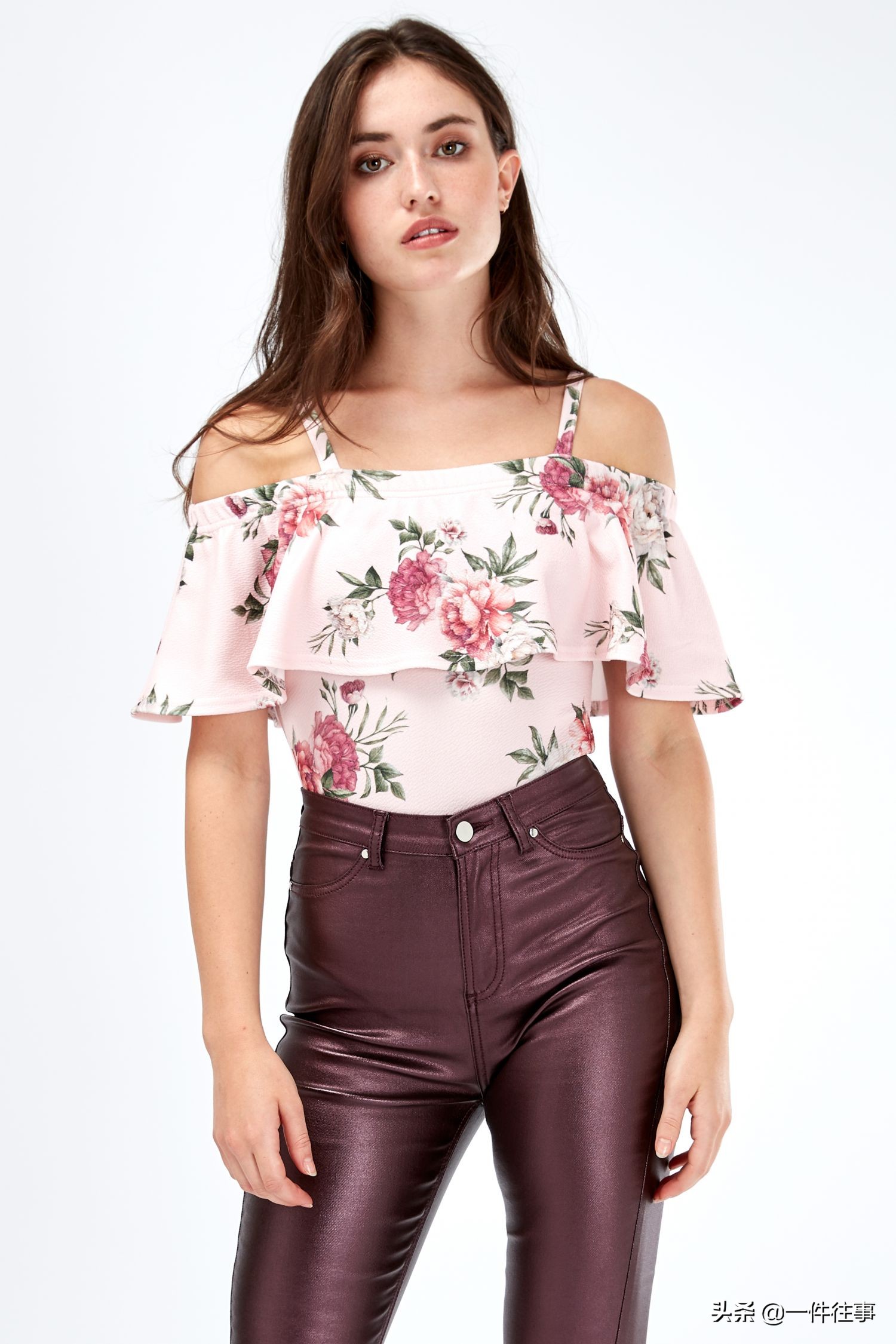 服装设计衣领款式图大全,服装设计衬衫格子面料