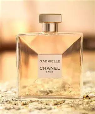 从少女到*女熟**，一定要拥有的几款香水