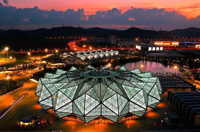 中超16强主场场馆,球迷观看中超比赛