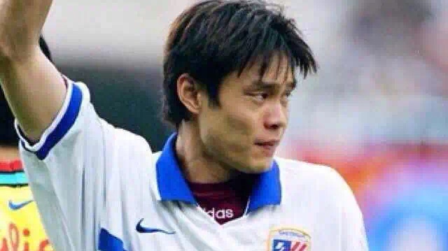 范志毅怎么变成常驻了,范志毅是不是耸肩