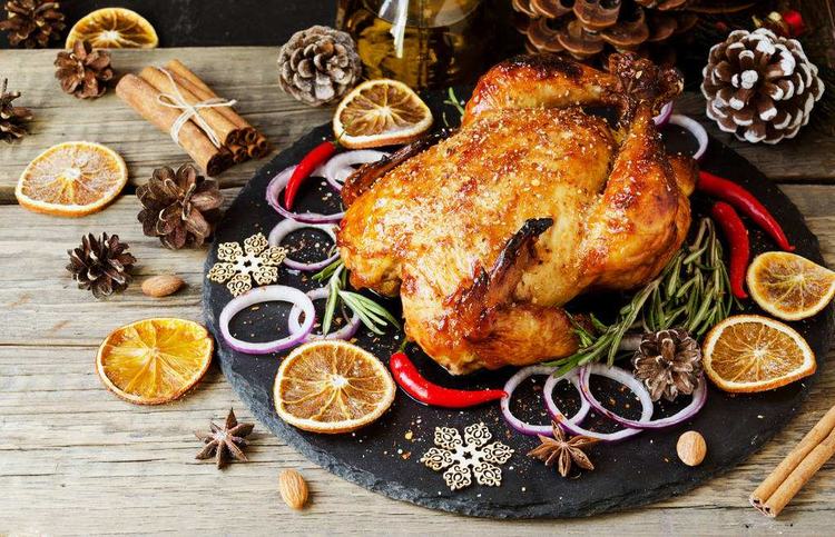 日本圣诞吃kfc炸鸡 (kfc圣诞炸鸡桶预约时间)