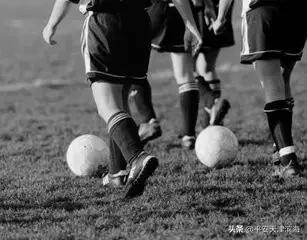 泰达足球场以前的样子,天津泰达足球场荒废景象