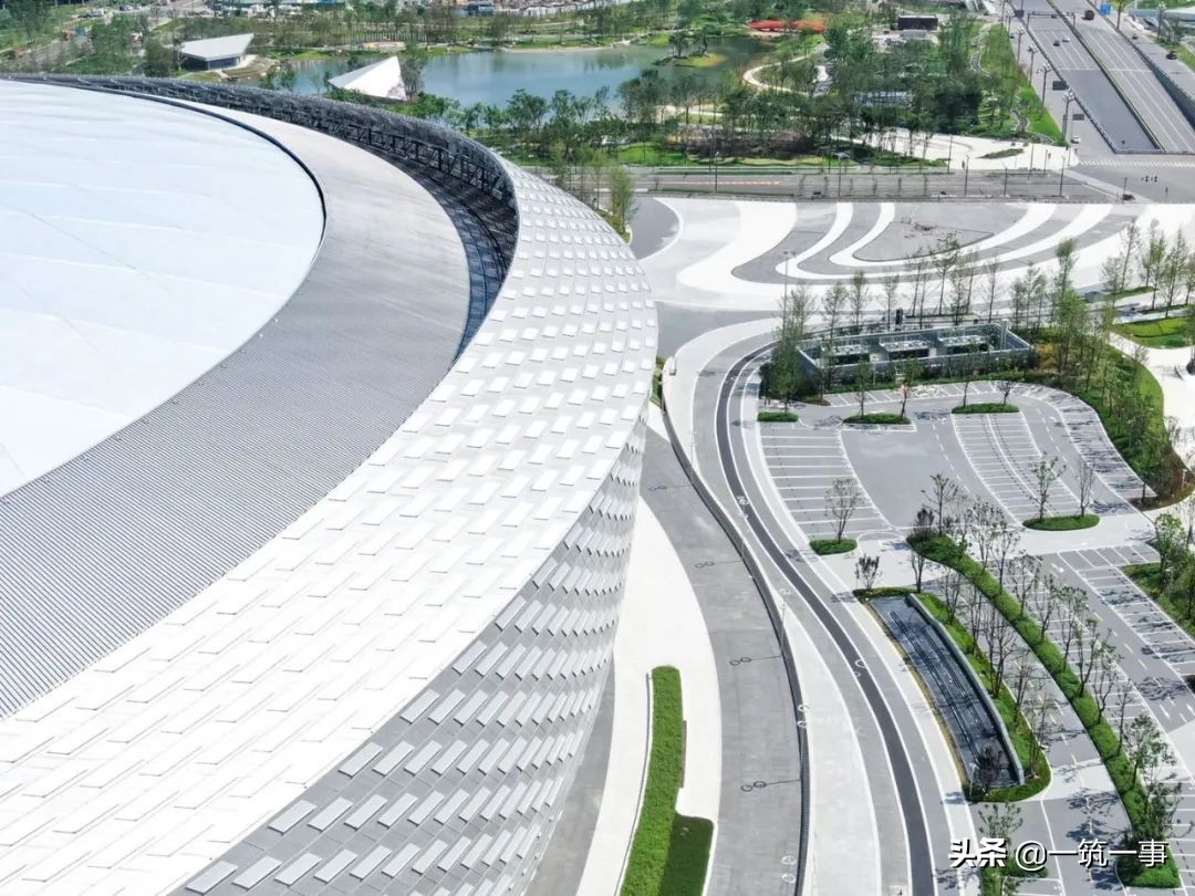 凤凰山体育公园：这座满足顶级赛事标准的场馆藏了多少“秘密”？
