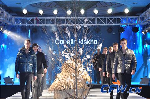 两个CK品牌,两个相似的小ck