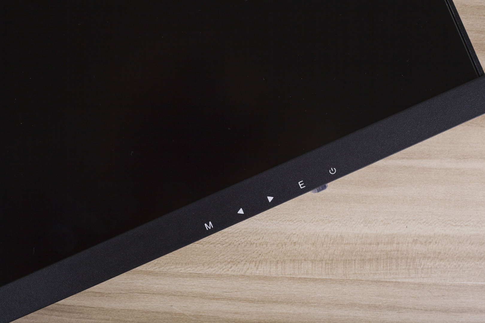 ips技术和ips面板哪个更好,ips面板和tn面板有什么区别